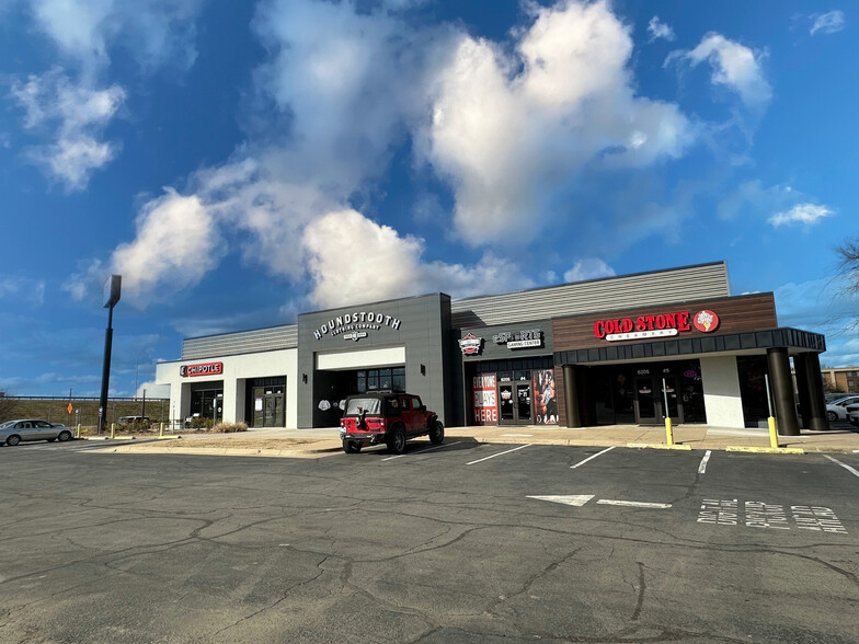 6205 Rogers Ave, Fort Smith, AR à louer - Photo de l’immeuble – Image 3 sur 5