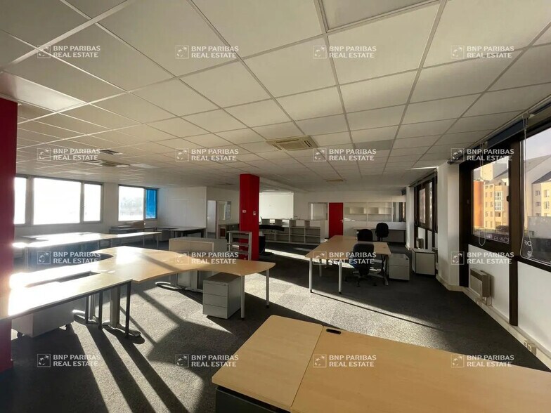 Bureau dans Orléans à louer - Photo de l’immeuble – Image 3 sur 11