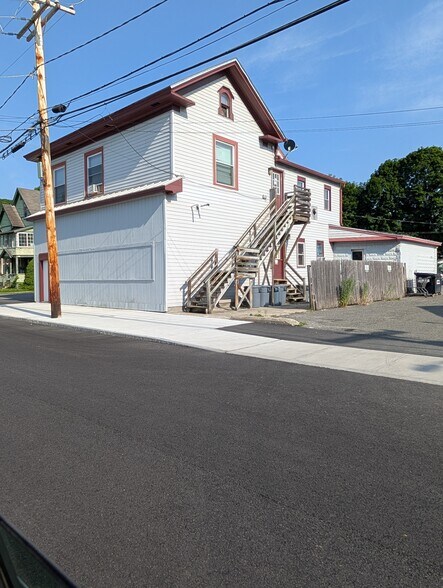 20-22 Porter St, North Adams, MA à vendre - Photo de l’immeuble – Image 3 sur 10