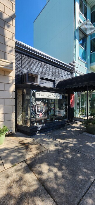 Plus de détails pour 7806 Old Georgetown Rd, Bethesda, MD - Local commercial à louer