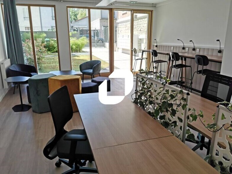 Bureau dans Arcueil à louer - Photo de l’immeuble – Image 3 sur 12