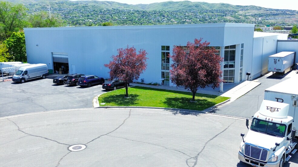 1173-1199 W 2425 S, Woods Cross, UT à louer - Photo de l’immeuble – Image 3 sur 18