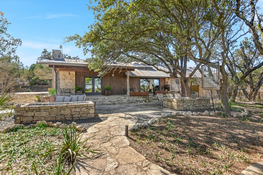 7000 McGregor Ln, Dripping Springs, TX à vendre - Photo de l’immeuble – Image 2 sur 40