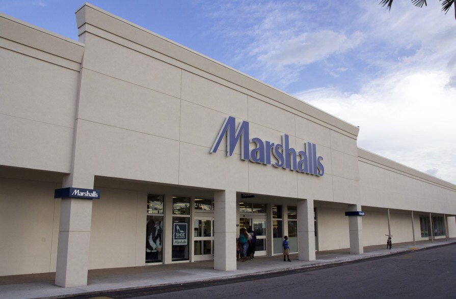 901-1201 E 10th Ave, Hialeah, FL à louer - Photo de l’immeuble – Image 3 sur 14