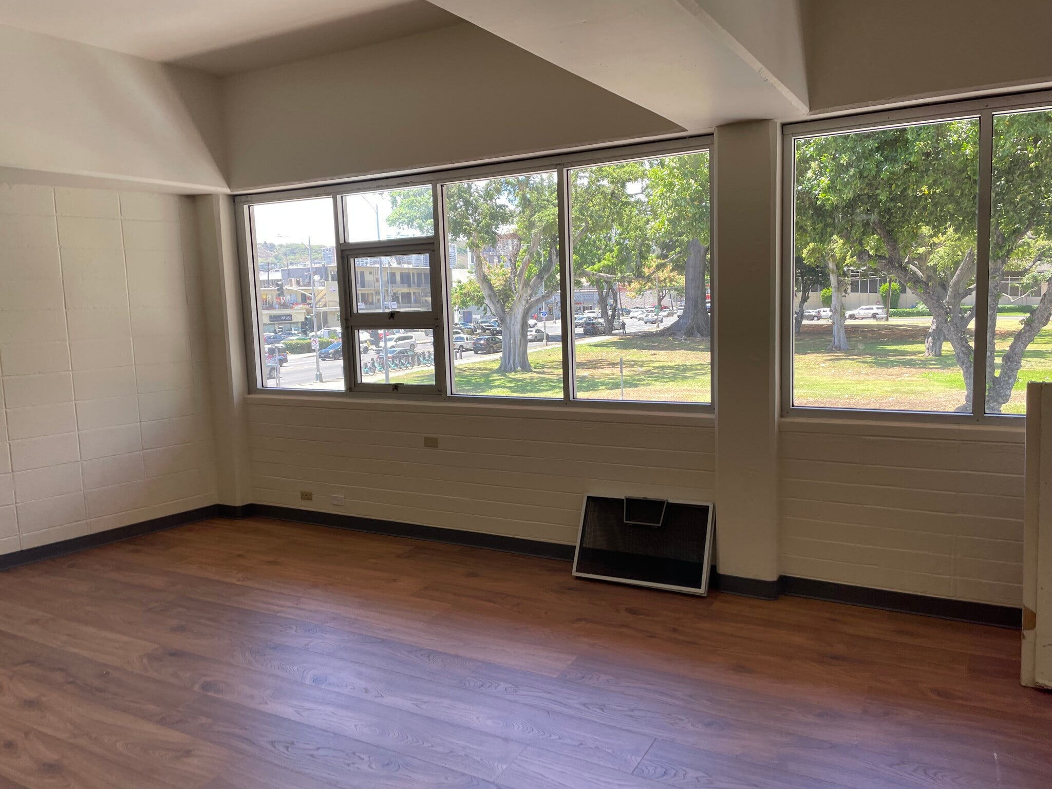 1413-1427 King St, Honolulu, HI à louer Photo intérieure– Image 1 sur 2