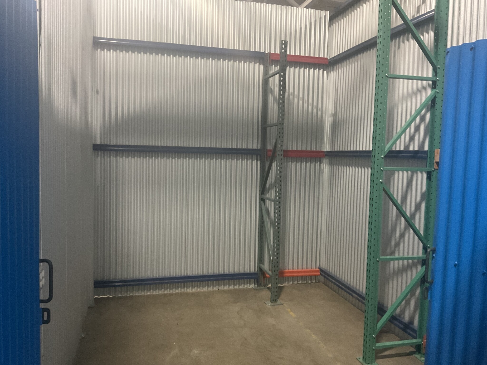 245 S Spruce Ave, South San Francisco, CA à louer Photo intérieure– Image 1 sur 3