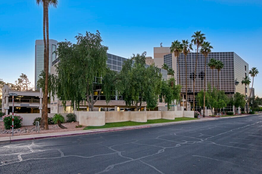 3320 N 2nd St, Phoenix, AZ à louer - Photo de l’immeuble – Image 3 sur 6