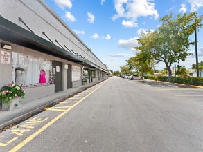 3501-3531 NW 19th St, Fort Lauderdale, FL à louer Photo intérieure– Image 1 sur 14