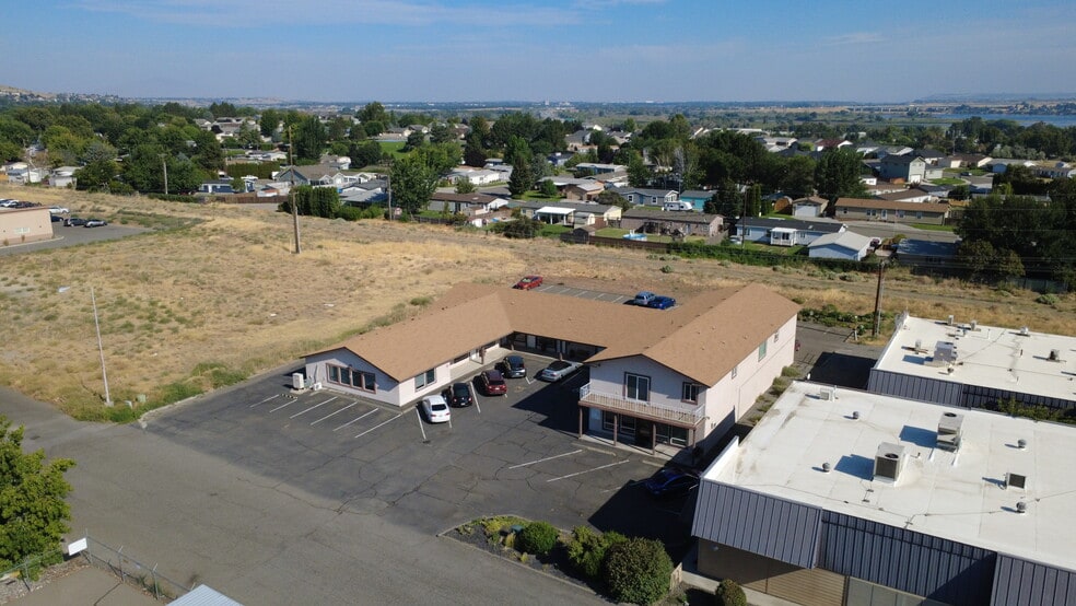 8514 W Gage Blvd, Kennewick, WA à vendre - Photo de l’immeuble – Image 2 sur 3