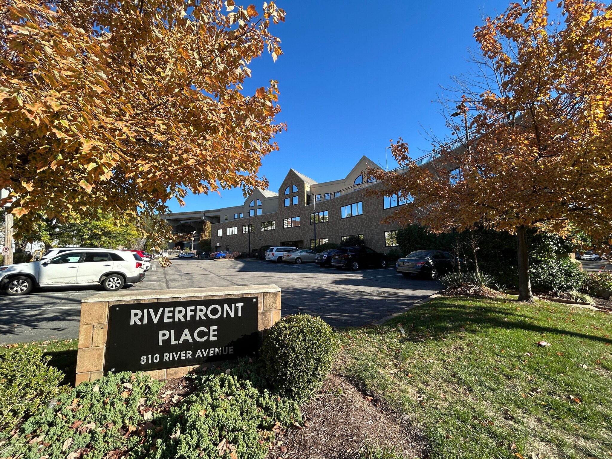 810 River Ave, Pittsburgh, PA à louer Photo de l’immeuble– Image 1 sur 12