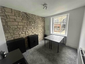 18 Church St, Ilkley à louer Photo intérieure– Image 2 sur 2