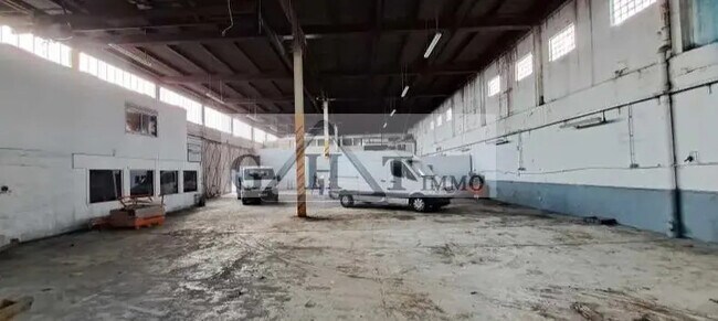 Plus de détails pour Bureau, Industriel/Logistique à louer