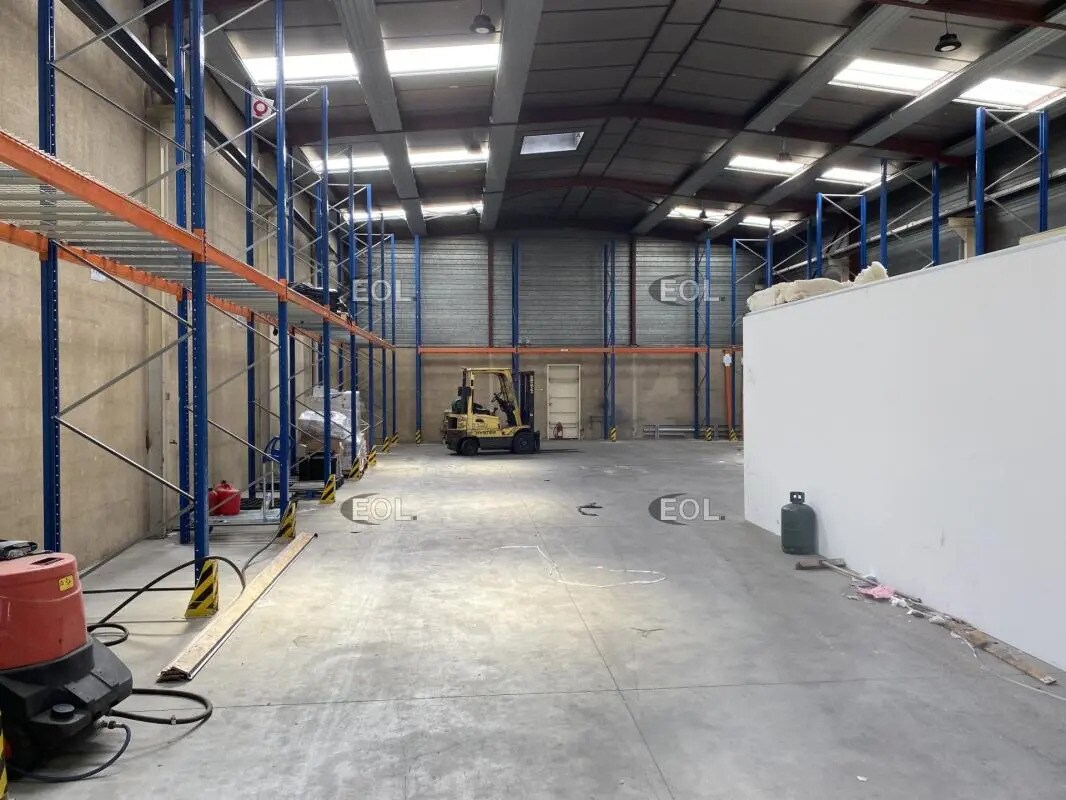 Local d’activités dans Genas à louer Photo intérieure– Image 1 sur 11