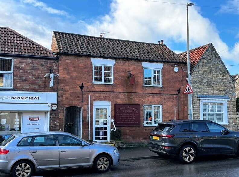 34 High St, Navenby à vendre - Photo principale – Image 1 sur 4