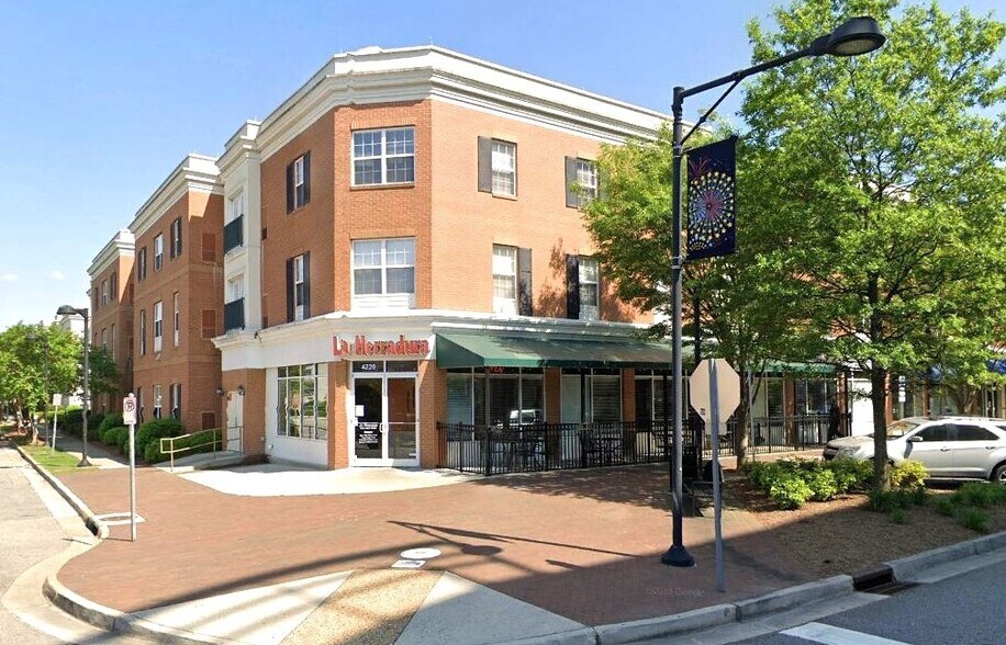 4100-4502 Monarch Way, Norfolk, VA à louer - Photo principale – Image 1 sur 2
