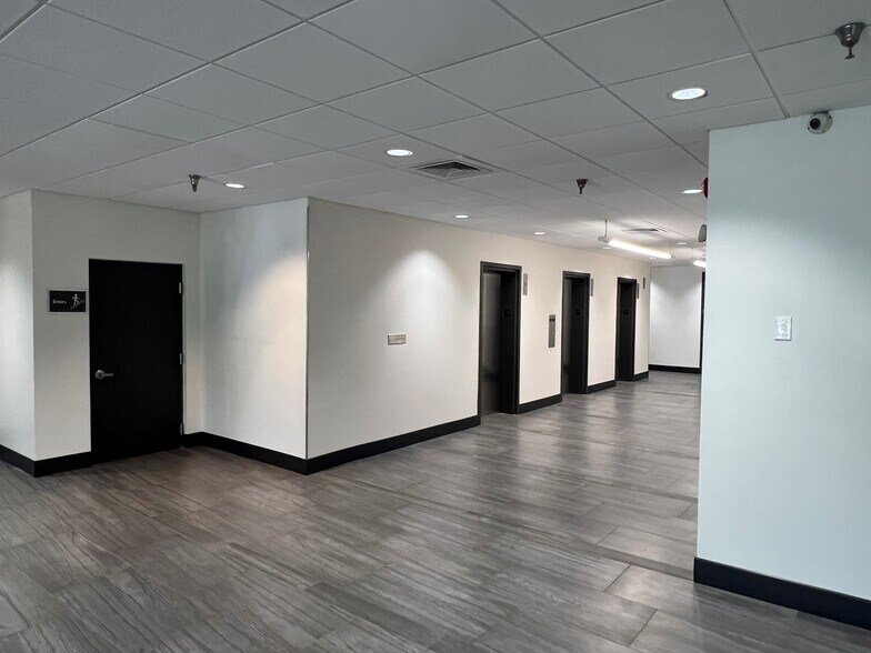 2699 Lee Rd, Winter Park, FL à louer - Photo intérieure – Image 3 sur 9