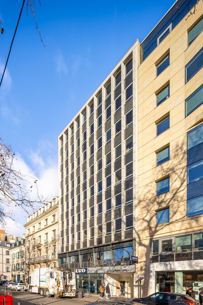 Plus de détails pour Avenue Charles De Gaulle, Neuilly-sur-Seine - Local commercial à louer