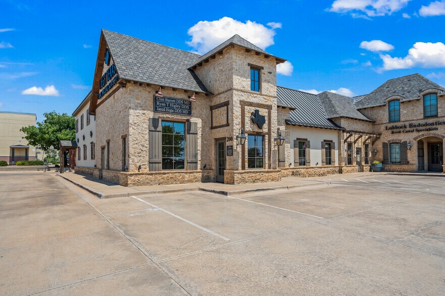 7515 Quaker Ave, Lubbock, TX à vendre - Photo de l’immeuble – Image 2 sur 37