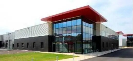 Bureau dans La Courneuve à louer - Photo de l’immeuble – Image 1 sur 1