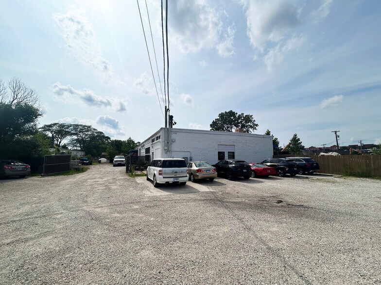 4619 N 25th Ave, Schiller Park, IL à vendre - Photo de l’immeuble – Image 3 sur 14