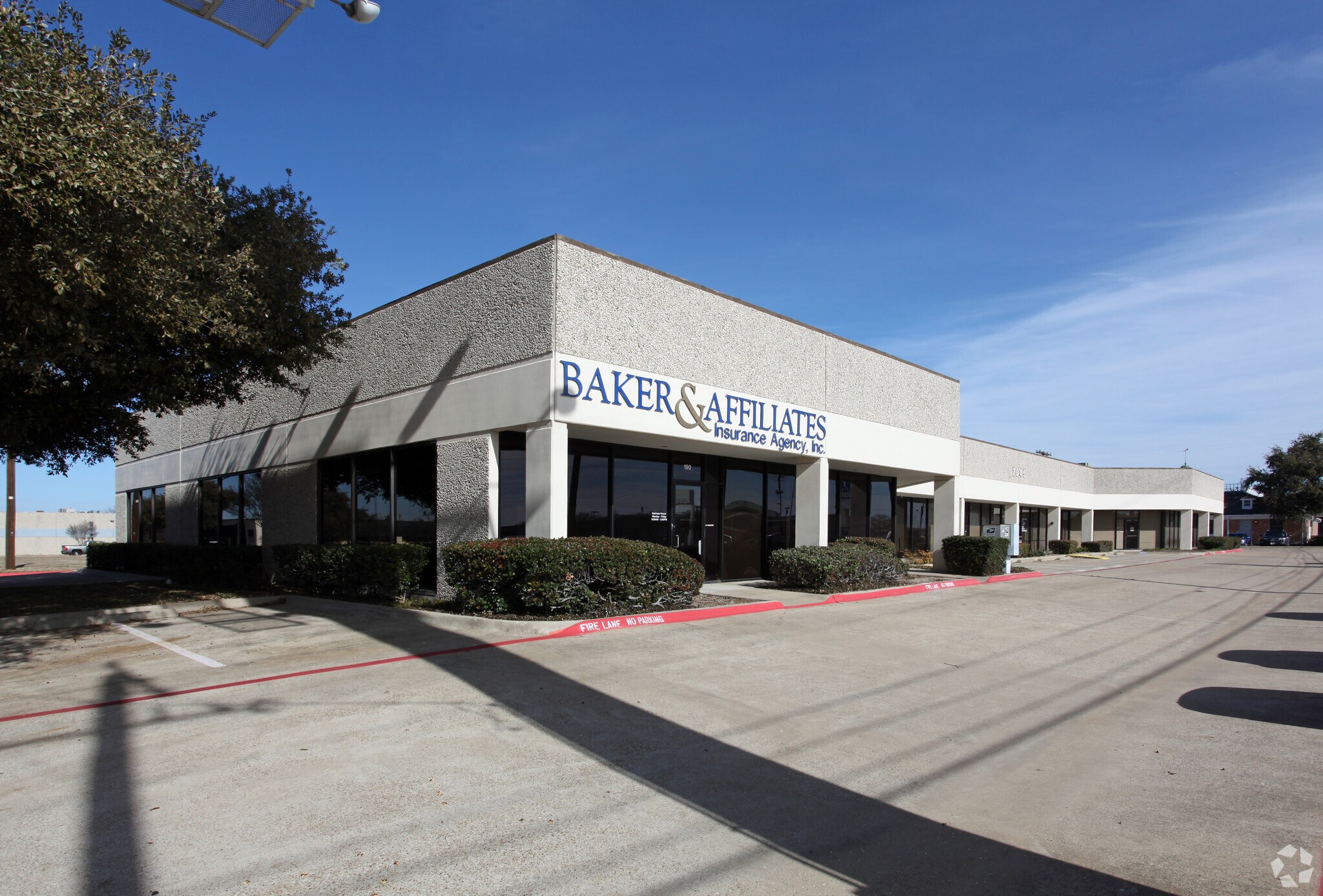 2045 Forest Ln, Garland, TX à louer Photo principale– Image 1 sur 7