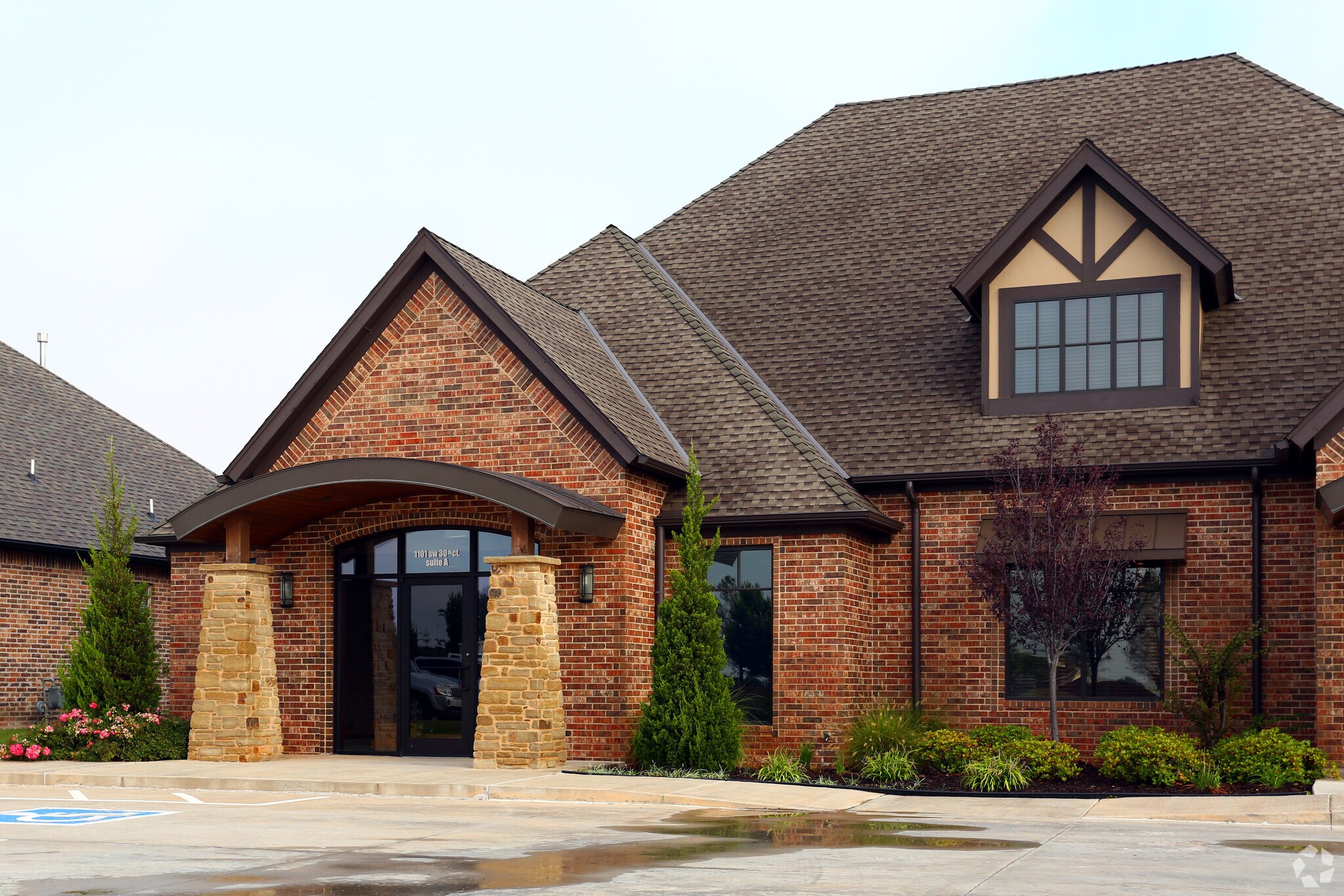 1101 SW 30th Ct, Oklahoma City, OK à louer Photo de l’immeuble– Image 1 sur 8