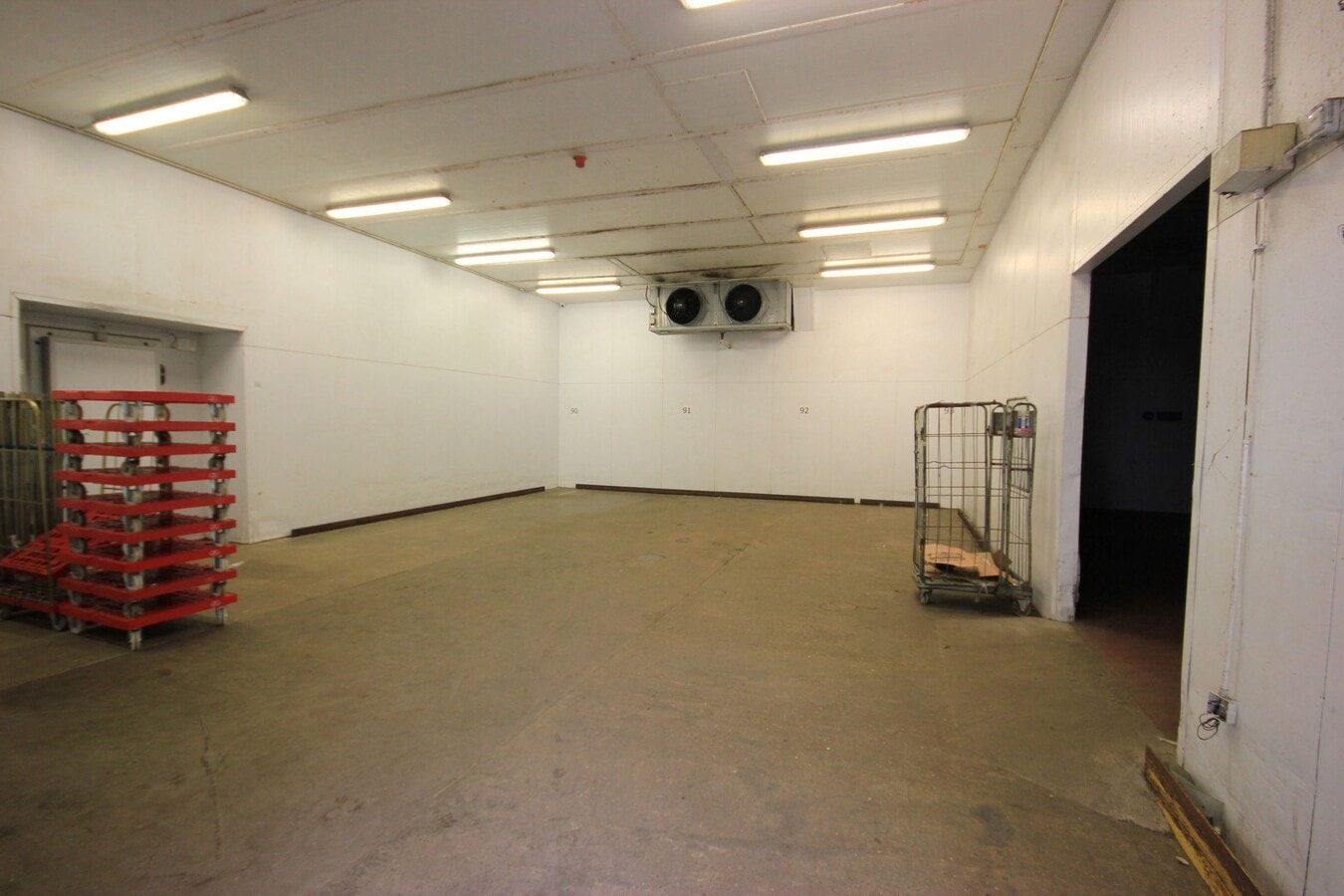 Transfesa Rd, Paddock Wood, KEN TN12 6UU - Lot 1A - - Photo intérieure - Image 1 of 4