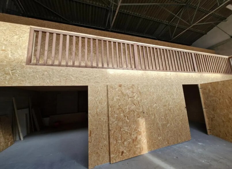 Local d'activités dans Dax à vendre - Photo intérieure – Image 2 sur 2