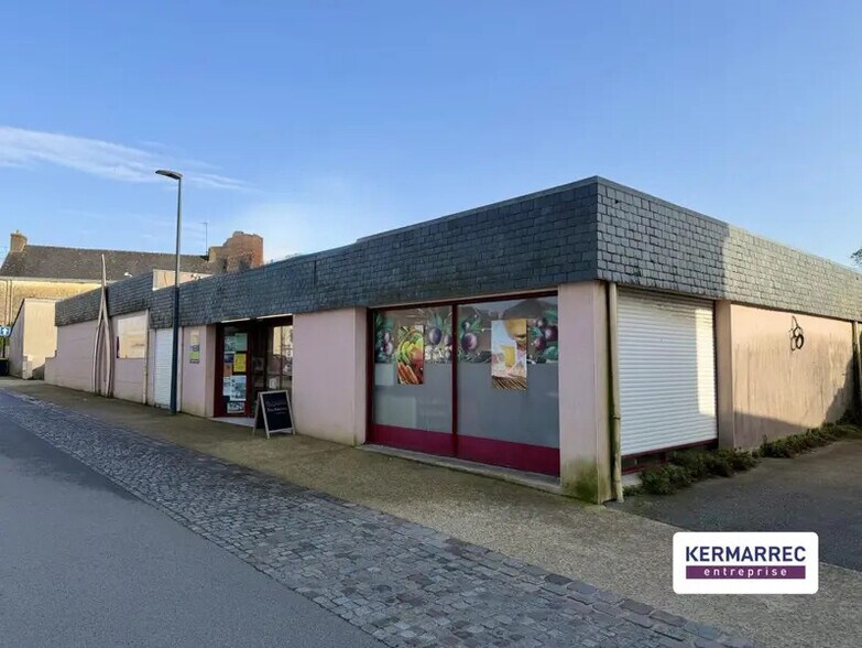 Local commercial dans SAINTE-ANNE-D'AURAY à vendre - Photo de l’immeuble – Image 2 sur 7