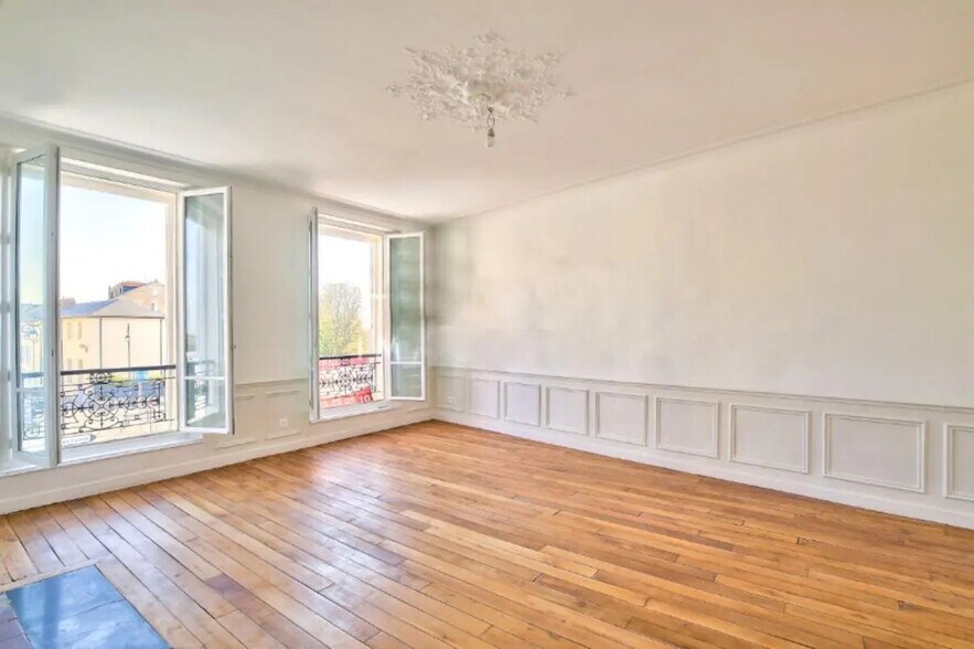 Bureau dans Saint-Germain-en-Laye à louer - Photo de l’immeuble – Image 1 sur 5