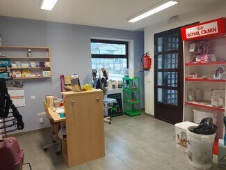 Plus de détails pour Local commercial à louer