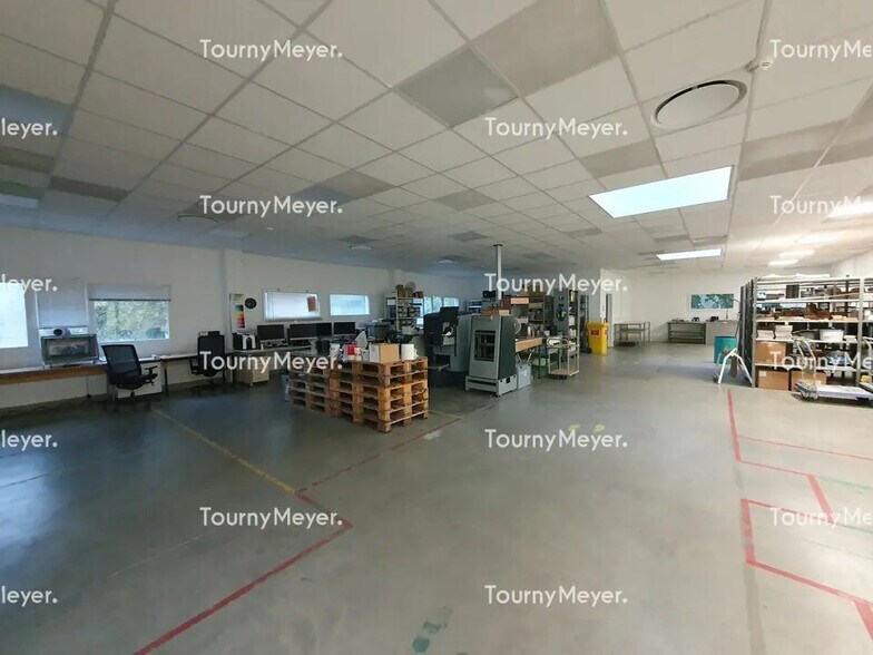 Bureau dans Canéjan à louer - Photo intérieure – Image 3 sur 7