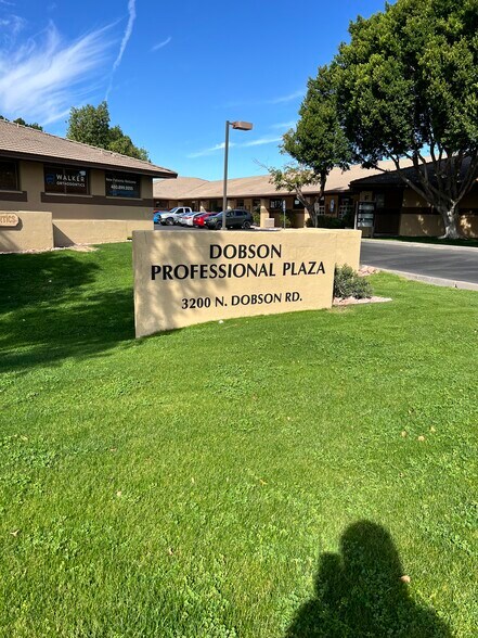 3200 N Dobson Rd, Chandler, AZ à vendre - Photo de l’immeuble – Image 2 sur 5
