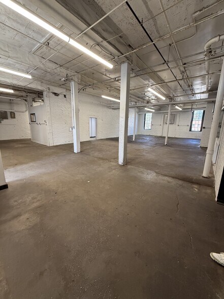 100 Factory St, Nashua, NH à louer - Photo intérieure – Image 3 sur 5