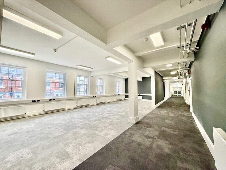 24 Guildhall Rd, Northampton à louer - Photo de l’immeuble – Image 3 sur 8