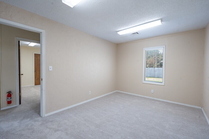4401 N Meridian Ave, Oklahoma City, OK à vendre - Photo intérieure – Image 3 sur 16
