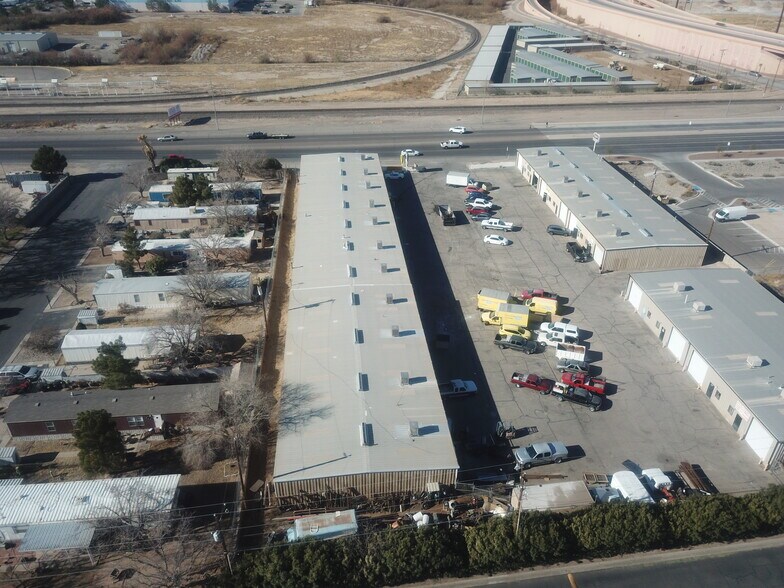 6180 Doniphan Dr, El Paso, TX à louer - Photo de l’immeuble – Image 3 sur 4