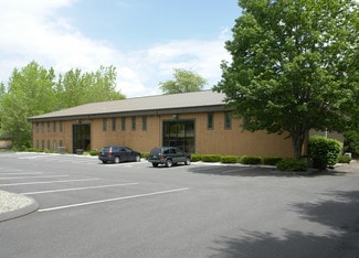 Plus de détails pour 461 Danbury Rd, New Milford, CT - Bureau à louer