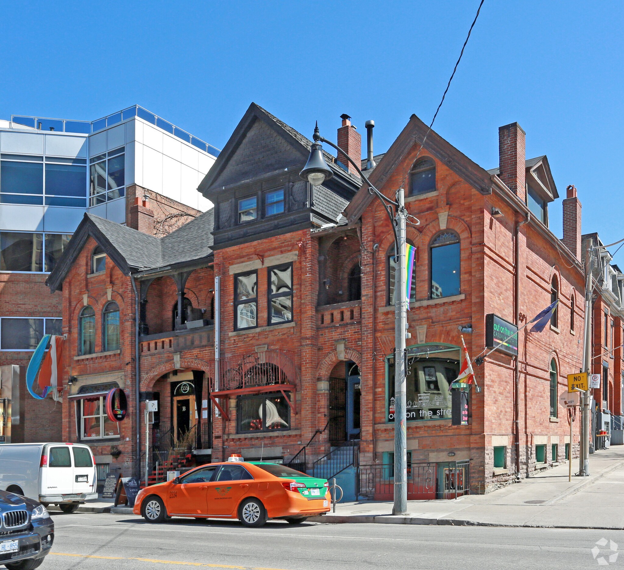 551-555 Church St, Toronto, ON à vendre Photo principale– Image 1 sur 5