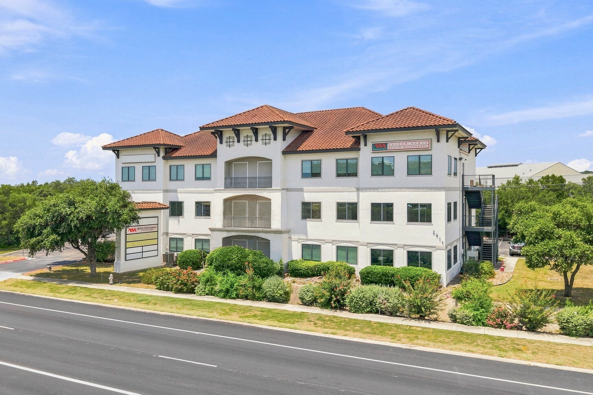 2511 N Loop 1604, San Antonio, TX à vendre Photo de l’immeuble– Image 1 sur 23