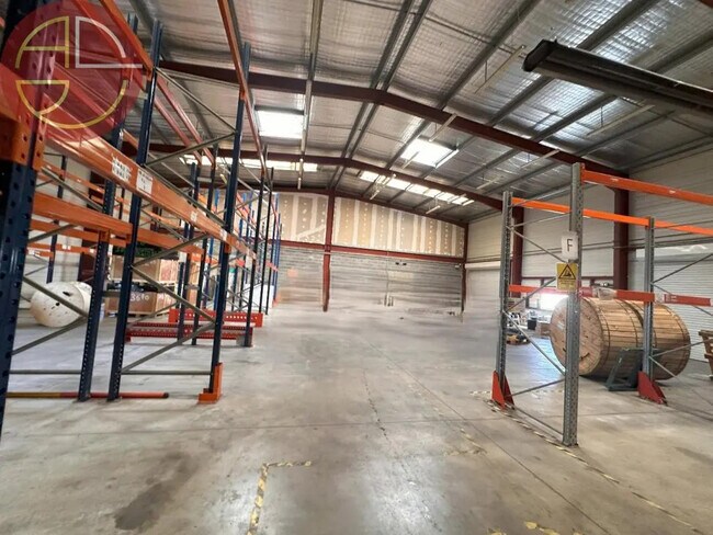 Plus de détails pour Industriel/Logistique à louer