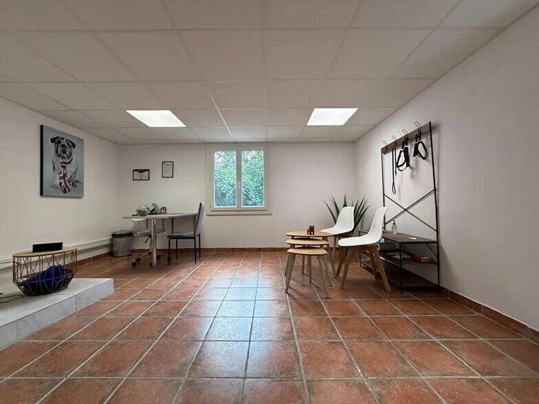 Bureau dans Béziers à louer - Photo de l’immeuble – Image 2 sur 7