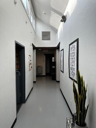 Plus de détails pour 7304 N Comanche Ave, Oklahoma City, OK - Bureau/Médical à louer