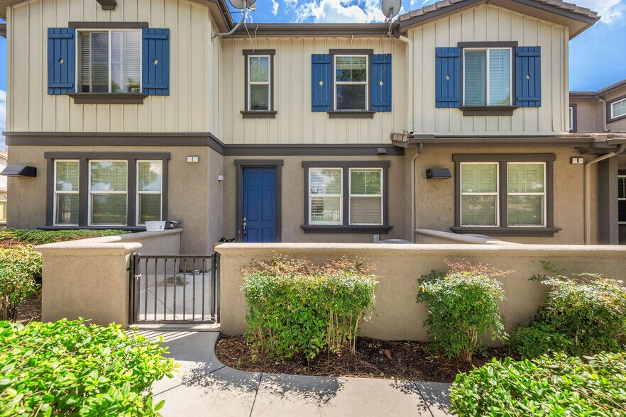 26279 Iris Ave, Moreno Valley, CA à vendre - Photo principale – Image 1 sur 1