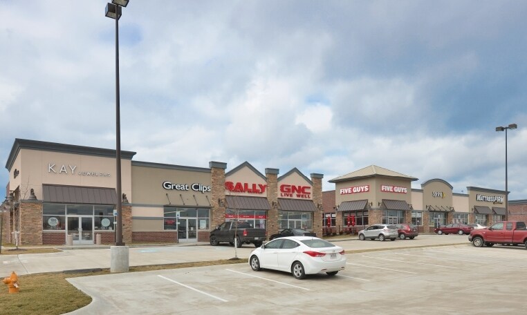 460-475 Cabela Dr, Triadelphia, WV à louer - Photo de l’immeuble – Image 2 sur 8