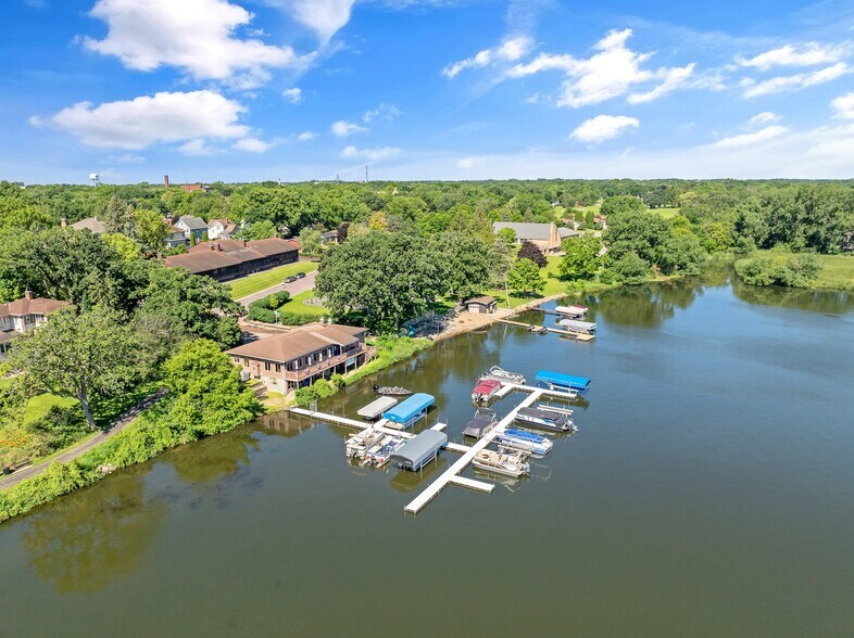 406 9th St NE, Waseca, MN à vendre - Photo de l’immeuble – Image 1 sur 22