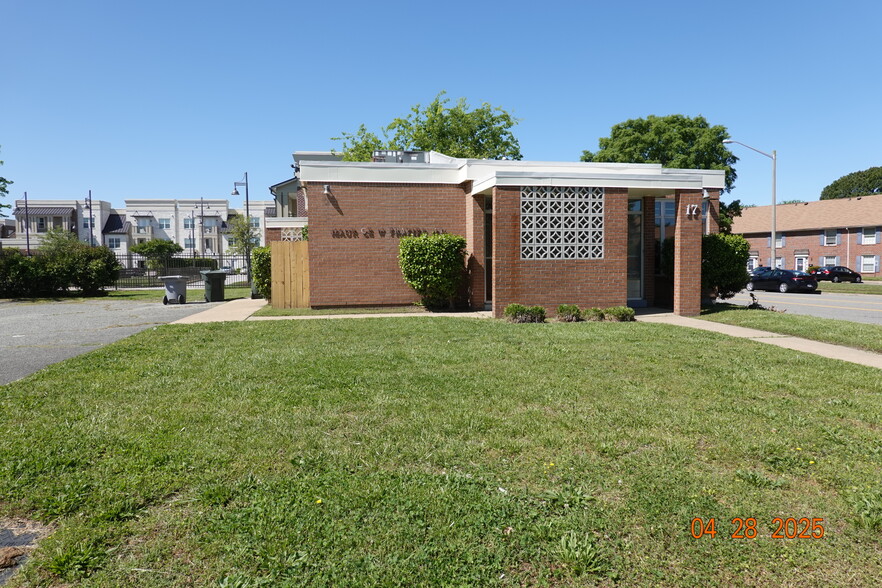 17 W Mellen St, Hampton, VA à louer - Photo de l’immeuble – Image 3 sur 9