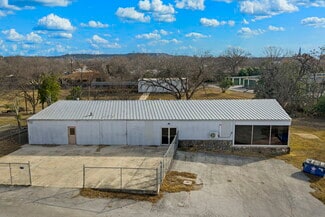 Plus de détails pour 1612 Goat Creek Rd, Kerrville, TX - Local d'activités à louer