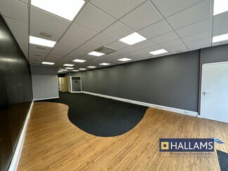 Plus de détails pour 34-36 Mill St, Macclesfield - Local commercial à louer
