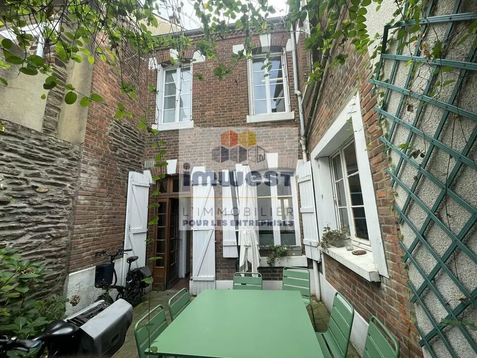 Bureau dans Rennes à vendre Photo de l’immeuble– Image 1 sur 9